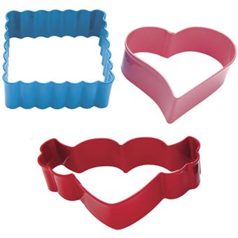 Picture of WILTON 3PC HEARTS FLUTTER CUTTER SET
